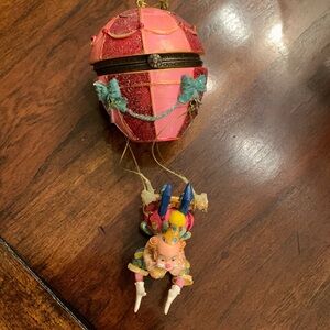 Katherine’s Collection Circus Clown hanging from hot air balloon trinket box 🎈